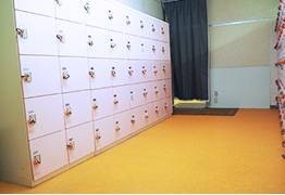 ジュニア更衣室｜京田辺市にあるスイミング・体操教室、KSCタナベスポーツアカデミー