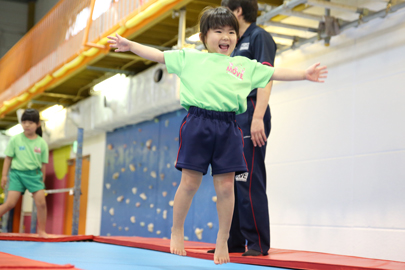 キッズクラス 対象:2歳|京田辺市にあるスイミング・体操教室、KSCタナベスポーツアカデミー